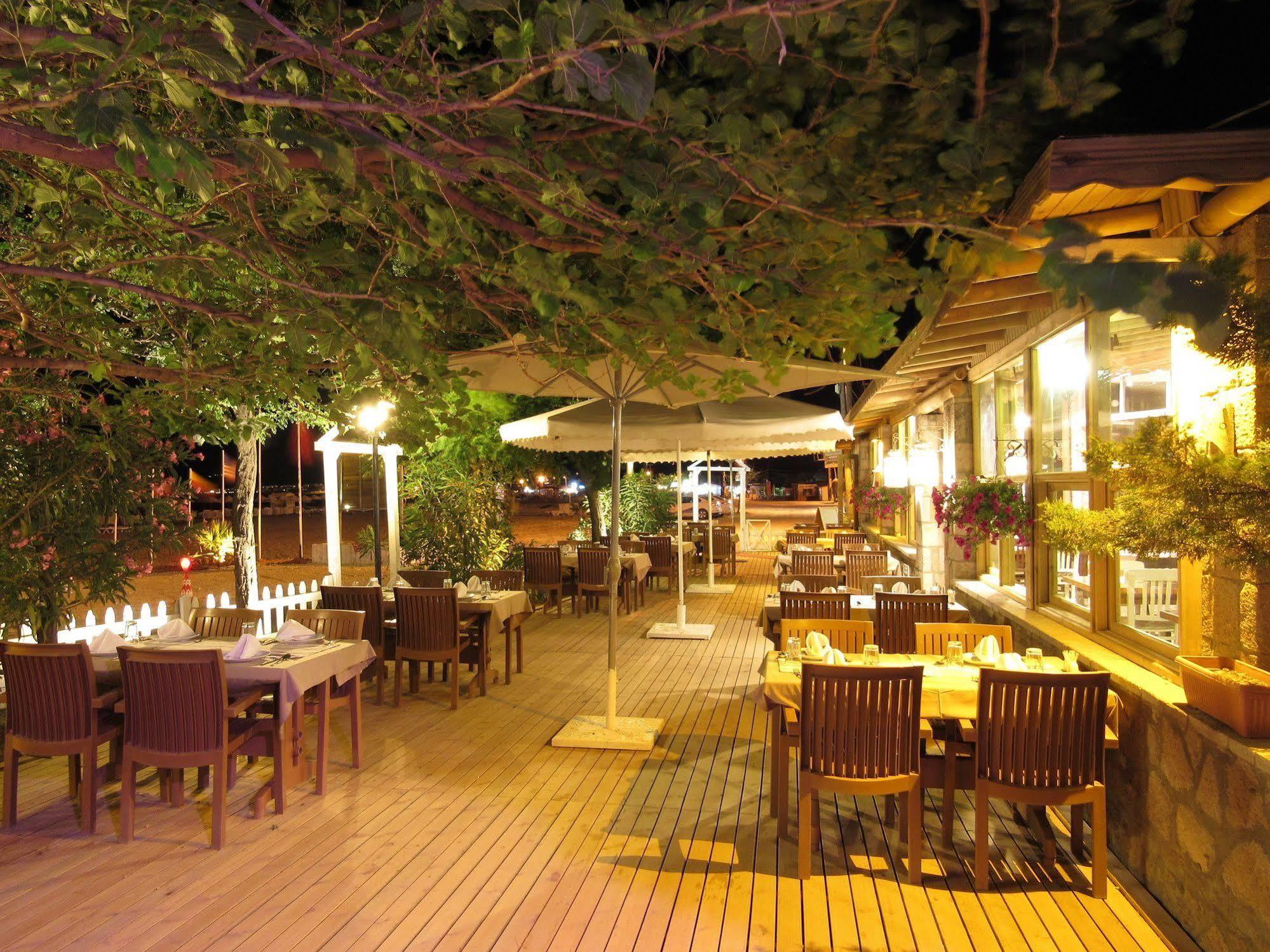 Assos Hunters Hotel (Adults Only) Екстериор снимка