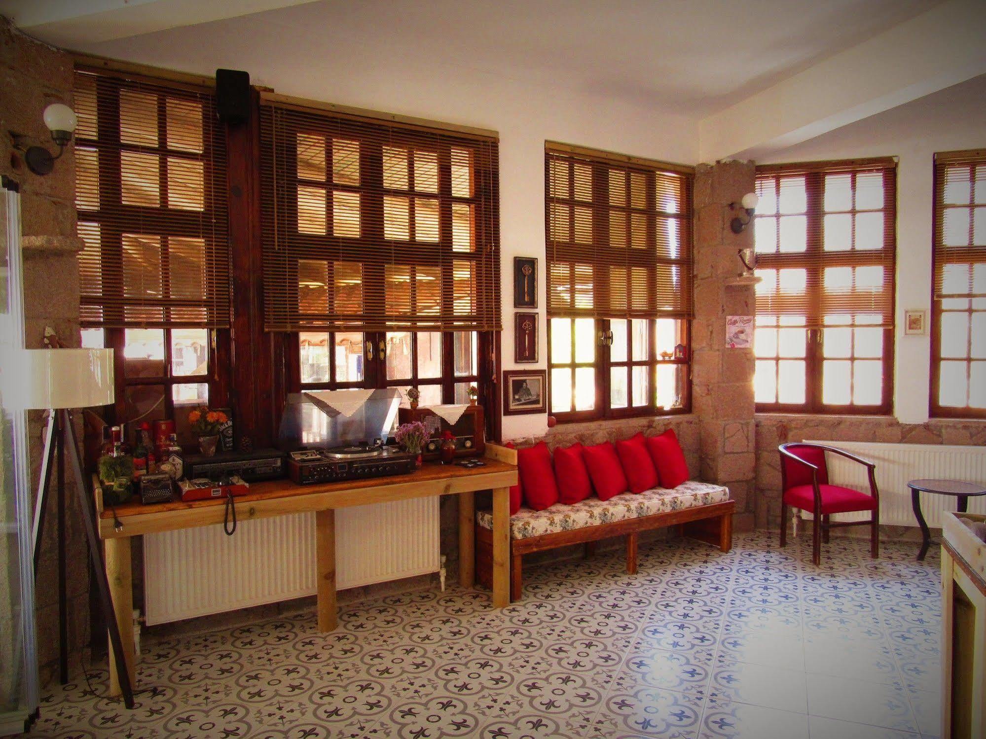 Assos Hunters Hotel (Adults Only) Екстериор снимка
