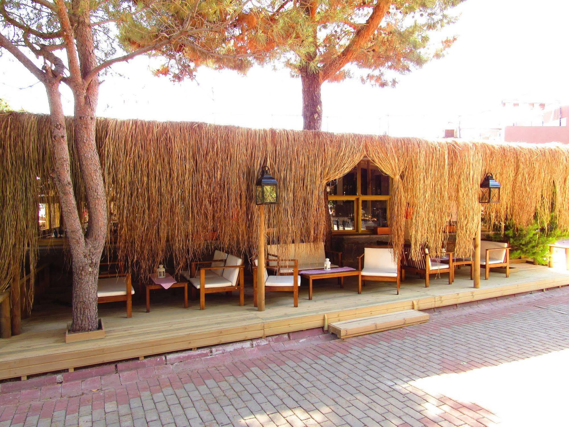 Assos Hunters Hotel (Adults Only) Екстериор снимка