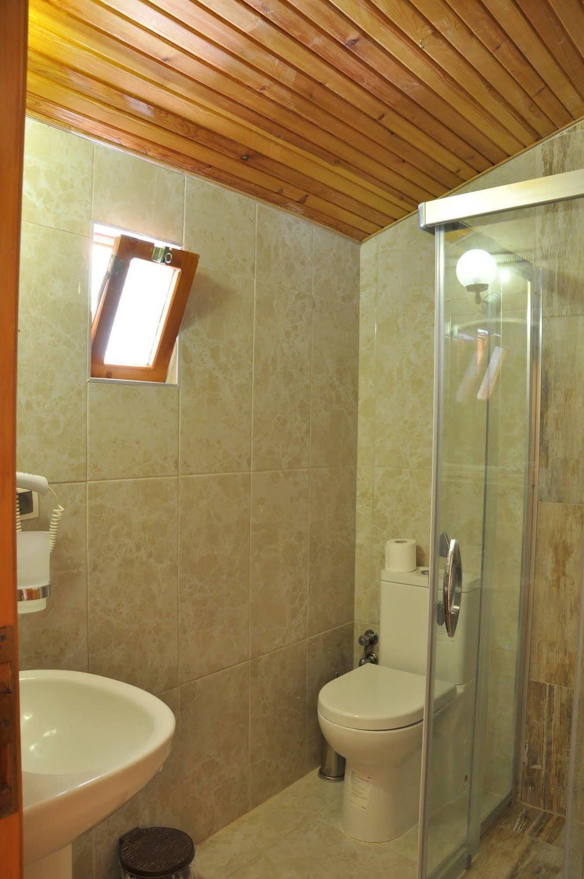 Assos Hunters Hotel (Adults Only) Екстериор снимка
