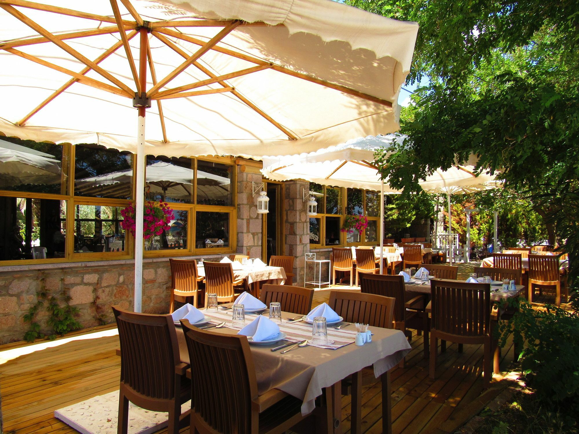 Assos Hunters Hotel (Adults Only) Екстериор снимка